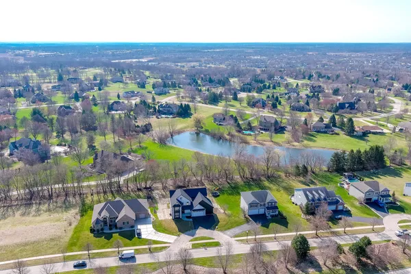 an aerial view of multiple house