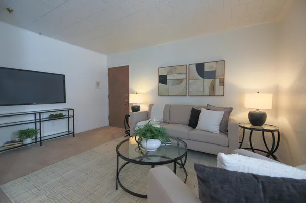 $125,000 | 8300 East Jefferson Avenue, Unit 104, Detroit, MI 48214