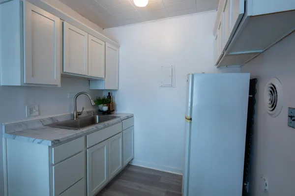 $99,900 | 8300 East Jefferson Avenue, Unit 104, Detroit, MI 48214