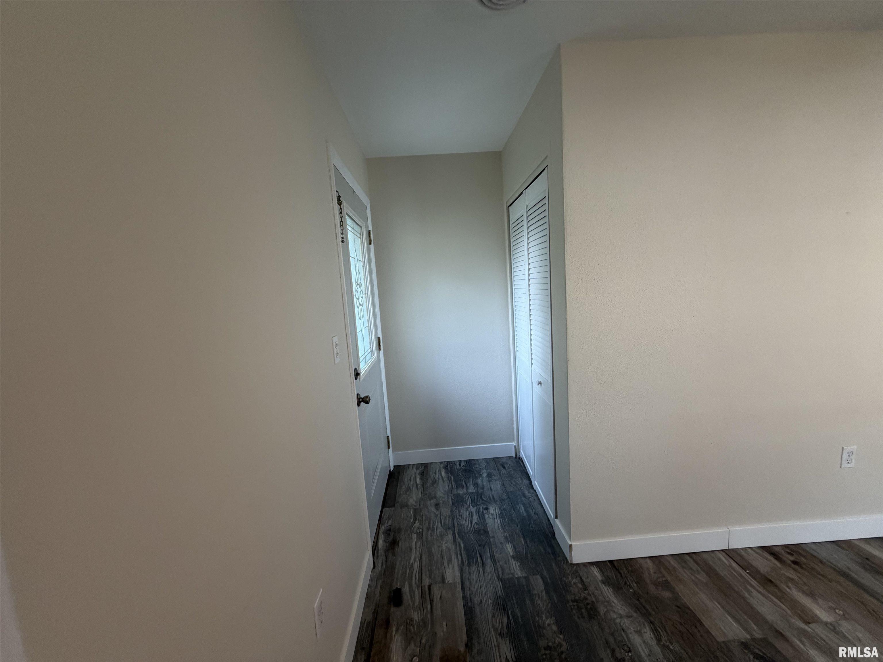 405 Grant Road Marquette Heights, IL 61554 - Photo 32 of 46