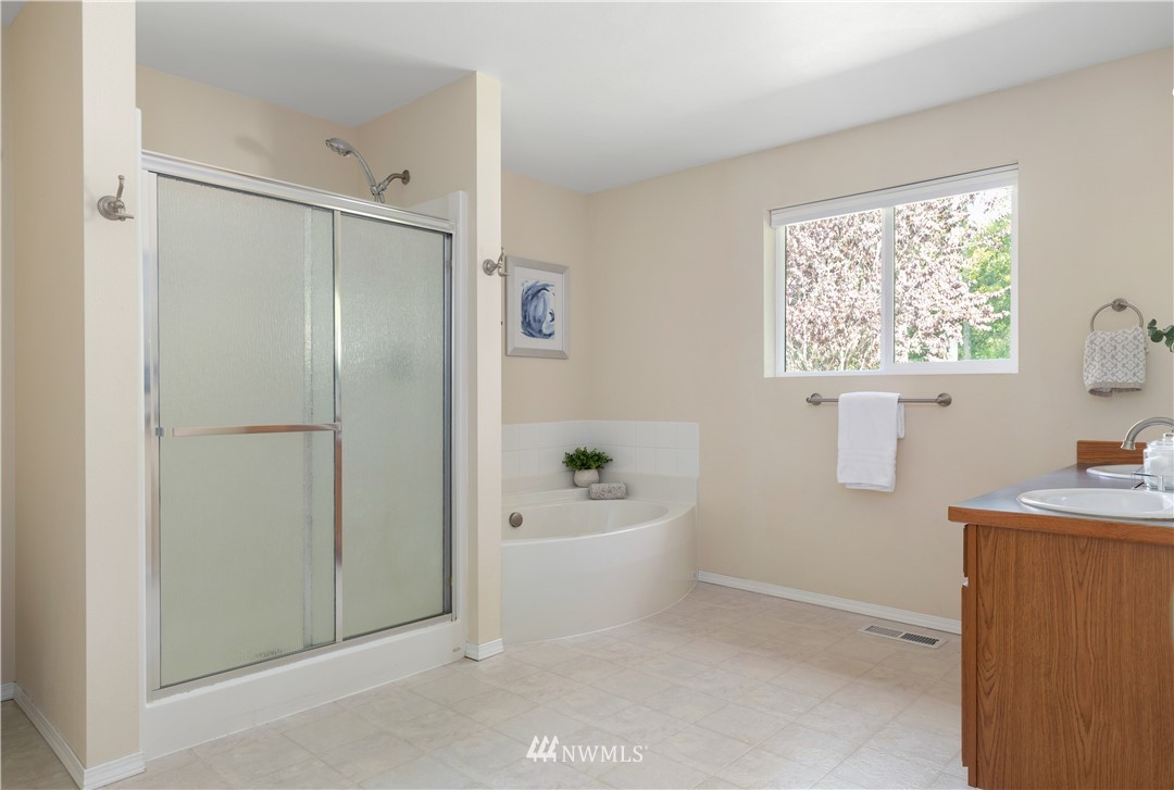 1873 Watkins Road Freeland, WA 98249 - Photo 14 of 26