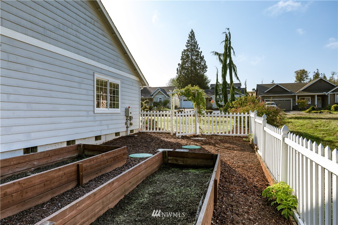 1873 Watkins Road Freeland, WA 98249 - Photo 23 of 26