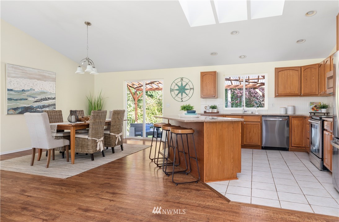 1873 Watkins Road Freeland, WA 98249 - Photo 5 of 26