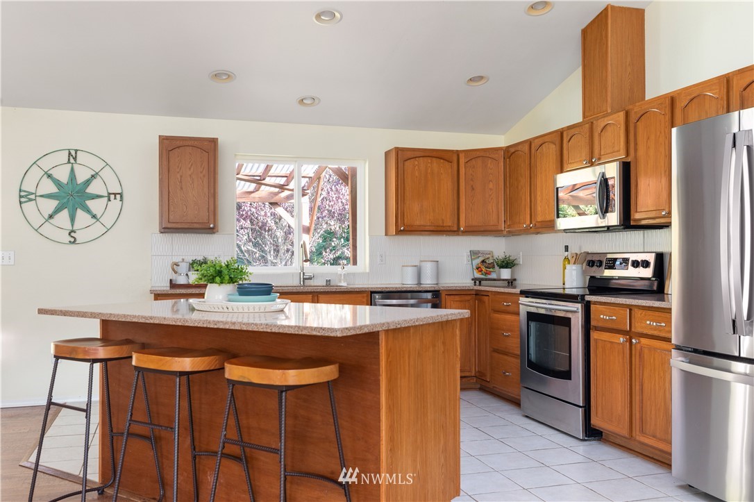 1873 Watkins Road Freeland, WA 98249 - Photo 6 of 26