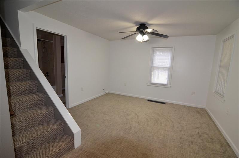 135 Cupps Road Renfrew, PA 16053 - Photo 3 of 24