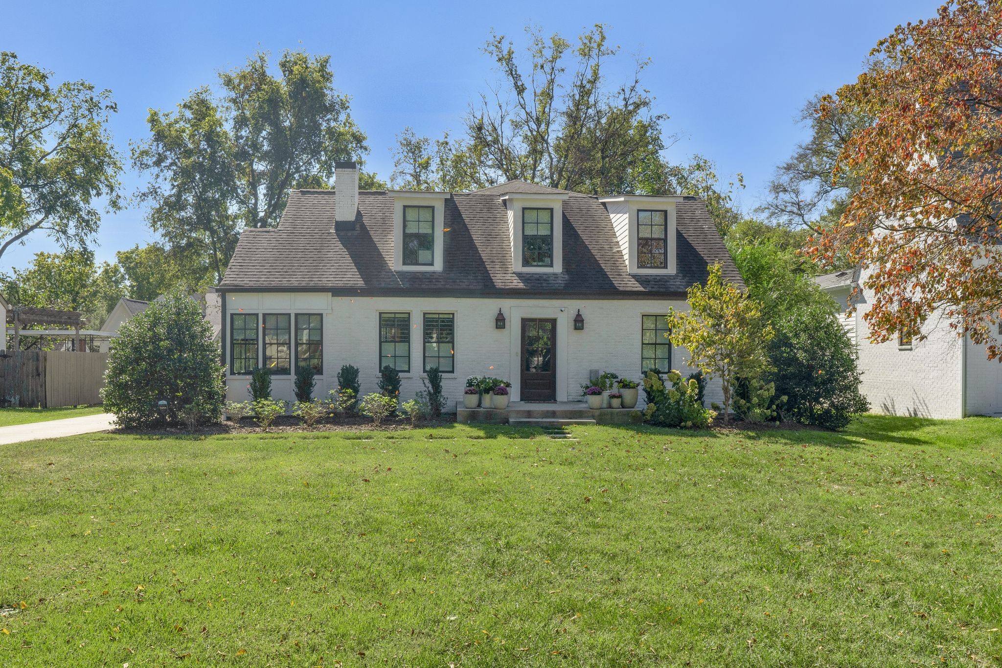 921 Sutton Hill Road Nashville, TN 37204 - Photo 1 of 1 Gallery Image 1
