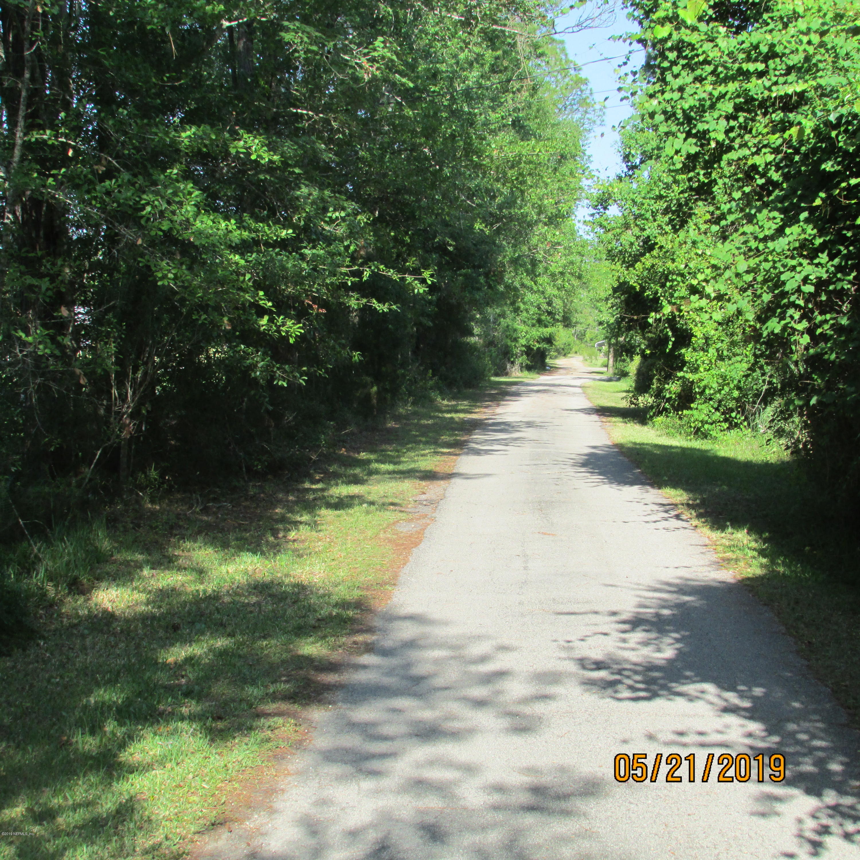 986 Bea Lane Jacksonville, FL 32220 - Photo 7 of 42 a view of a water fountain