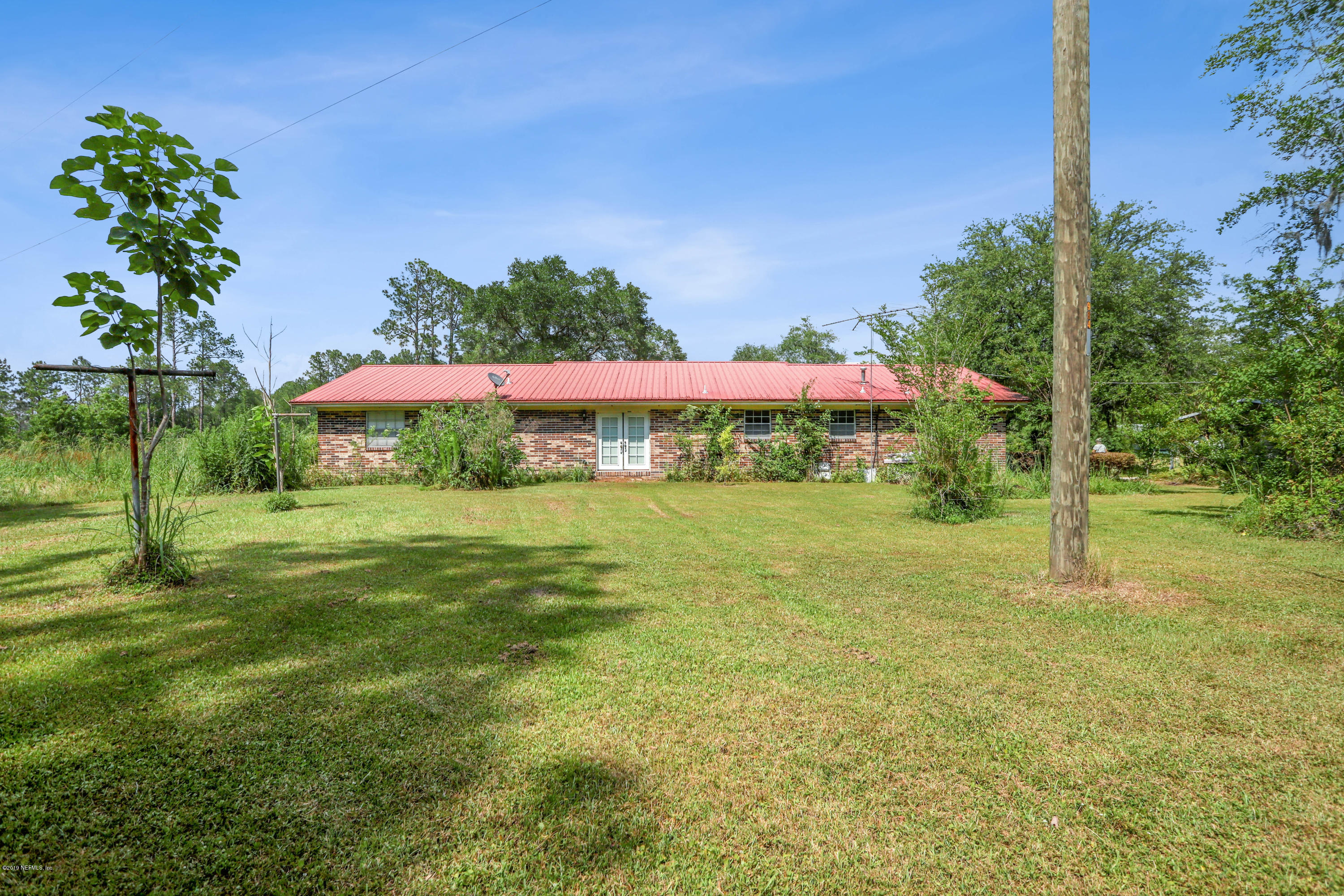 986 Bea Lane Jacksonville, FL 32220 - Photo 10 of 42 a view of a garden