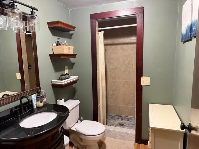 $295,000 | 7810 State Rte 21, Naples, NY 14512