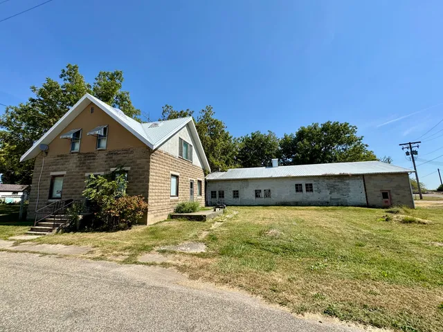 $190,000 | 212 Main Street, Van Orin, IL 61374