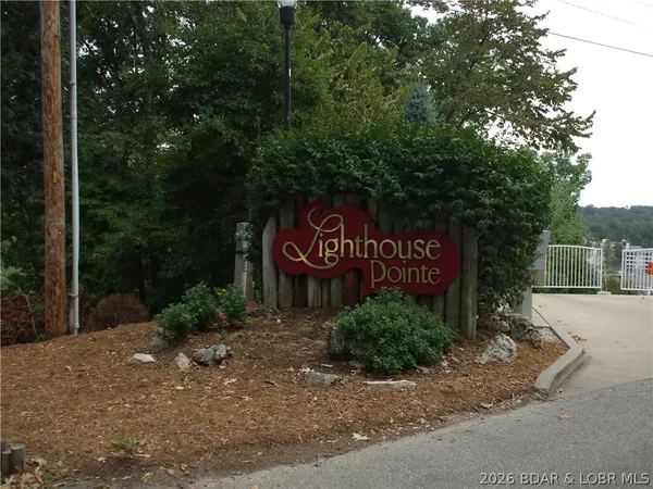 $380,000 | 68 Lighthouse Road, Unit 133, Lake Ozark, MO 65049