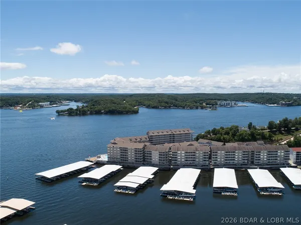 $380,000 | 68 Lighthouse Road, Unit 133, Lake Ozark, MO 65049