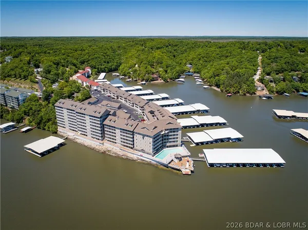 $380,000 | 68 Lighthouse Road, Unit 133, Lake Ozark, MO 65049