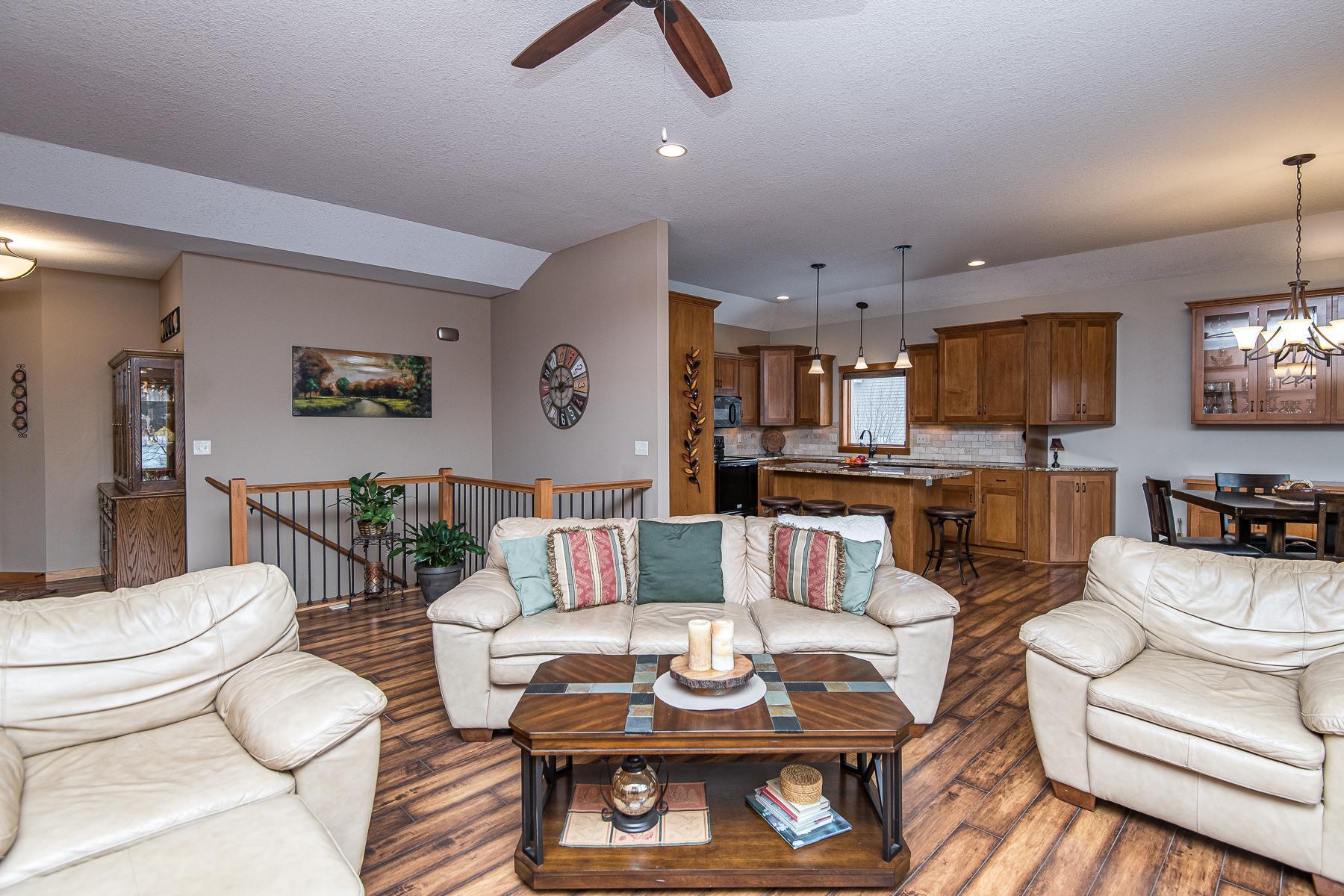 2959 Pinewood Ridge Drive Southeast Rochester, MN 55904 - Photo 12 of 49