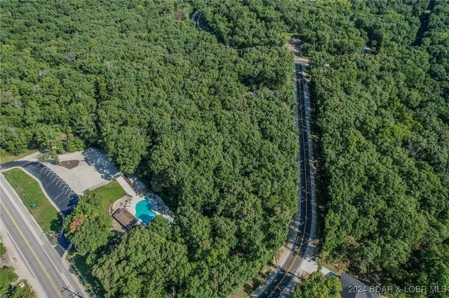 $4,950 | Lot 1015 Nassau Drive, Four Seasons, MO 65049