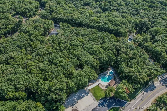 $4,950 | Lot 1015 Nassau Drive, Four Seasons, MO 65049