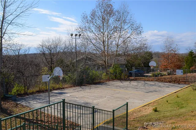 $4,950 | Lot 1015 Nassau Drive, Four Seasons, MO 65049