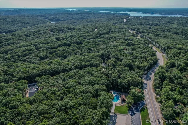 $4,950 | Lot 1015 Nassau Drive, Four Seasons, MO 65049