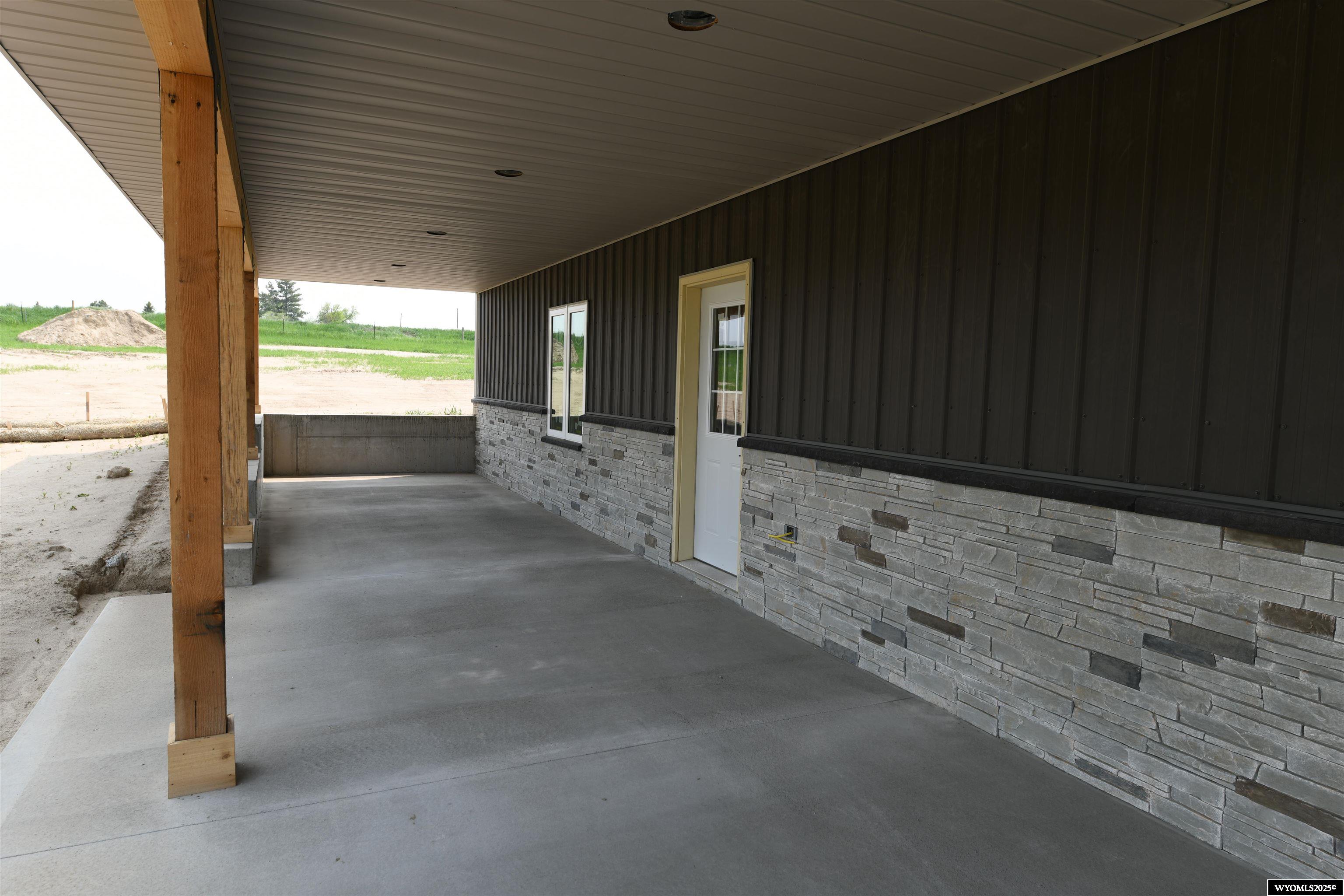 213 East Oak Road Wheatland, WY 82201 - Photo 3 of 14