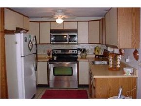 5 Rutledge Drive, Unit 5 Plaistow, NH 03865 - Photo 3 of 6 Gallery Image 3