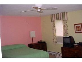 5 Rutledge Drive, Unit 5 Plaistow, NH 03865 - Photo 6 of 6 Gallery Image 6