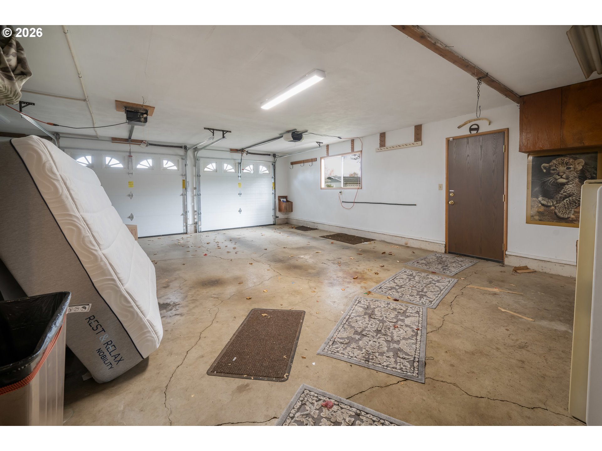 4290 Ivory Way Northeast Salem, OR 97305 - Photo 36 of 42 a view of a livingroom with a furniture