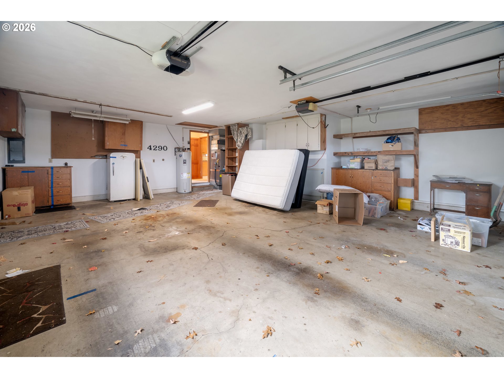 4290 Ivory Way Northeast Salem, OR 97305 - Photo 37 of 42 a view of a livingroom with furniture