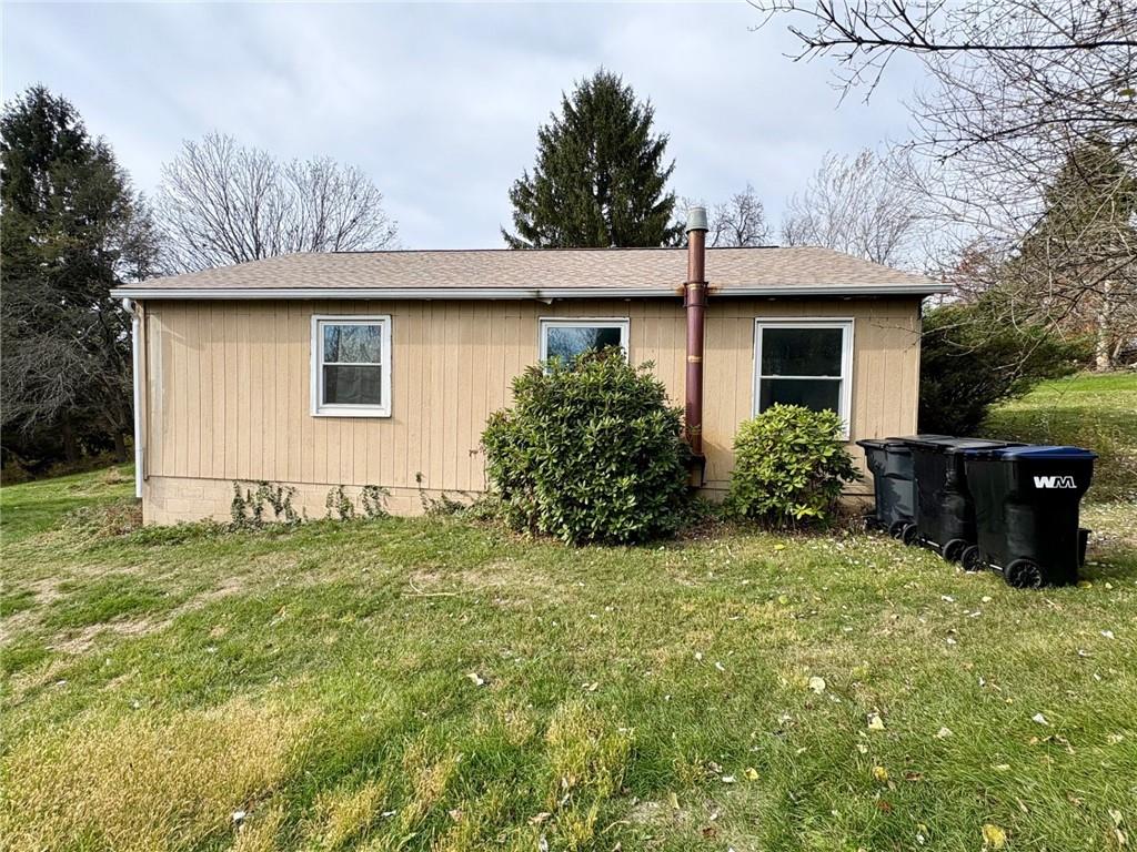 589 Hookstown Grade Road Coraopolis, PA 15108 - Photo 3 of 17