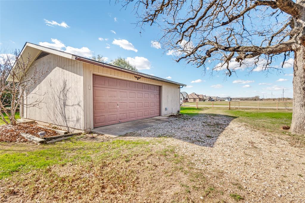 515 Farr Altom Road Combine, TX 75159 - Photo 12 of 31 Detached Garage/workshop