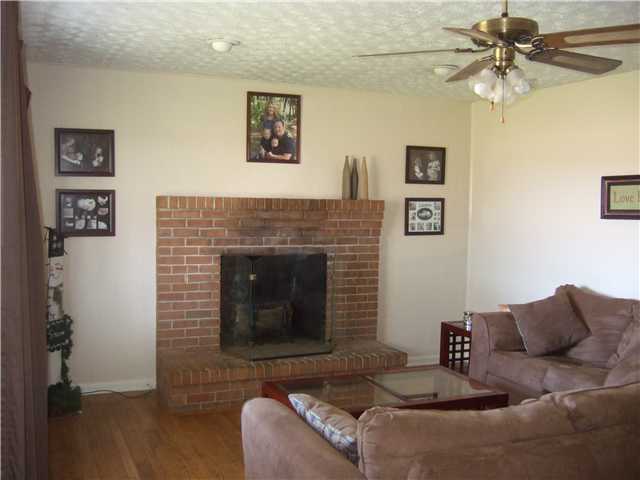 2767 Alward Road Southwest Pataskala, OH 43062 - Photo 2 of 22
