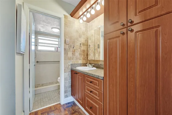 $85,000 | 6570 Royal Palm Boulevard, Unit 210J, Margate, FL 33063