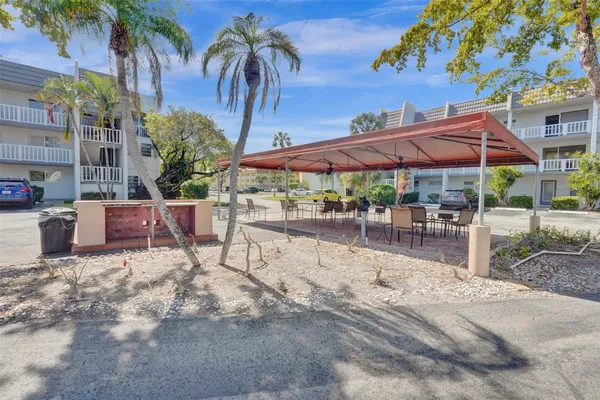 $85,000 | 6570 Royal Palm Boulevard, Unit 210J, Margate, FL 33063