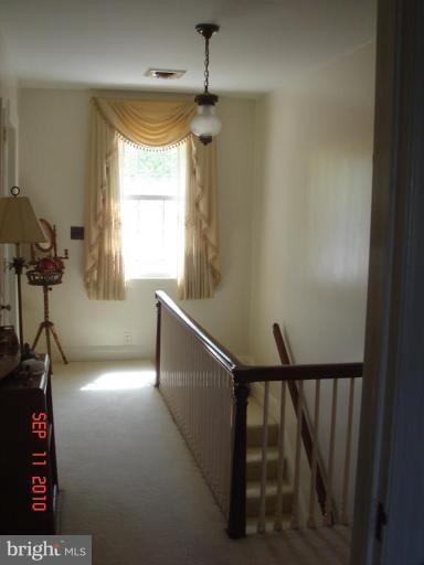 120 Riverside Drive Cambridge, MD 21613 - Photo 3 of 10 Hallway
