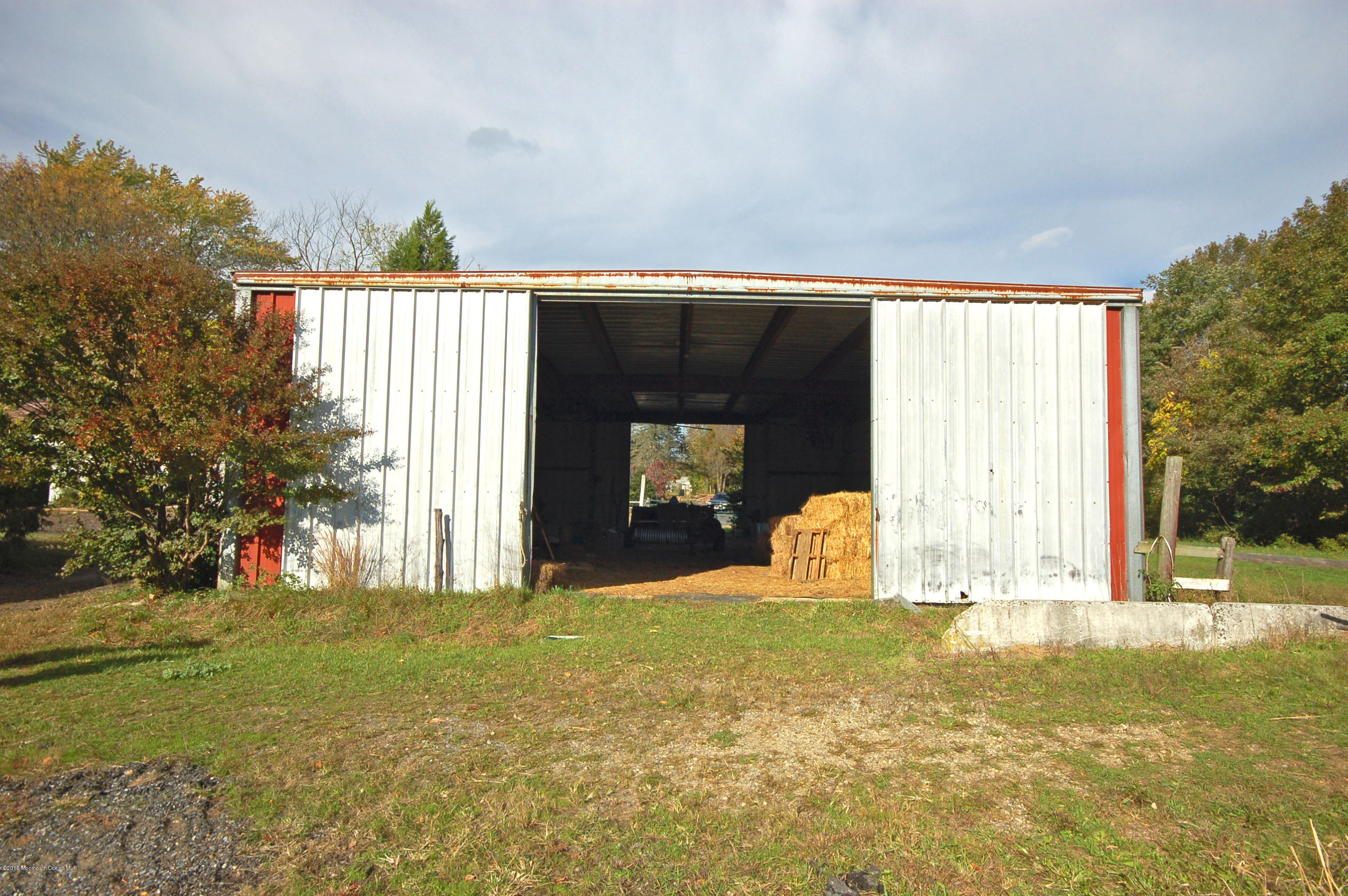 211 Bennett Road Freehold, NJ 07728 - Photo 19 of 25 DSC_1964