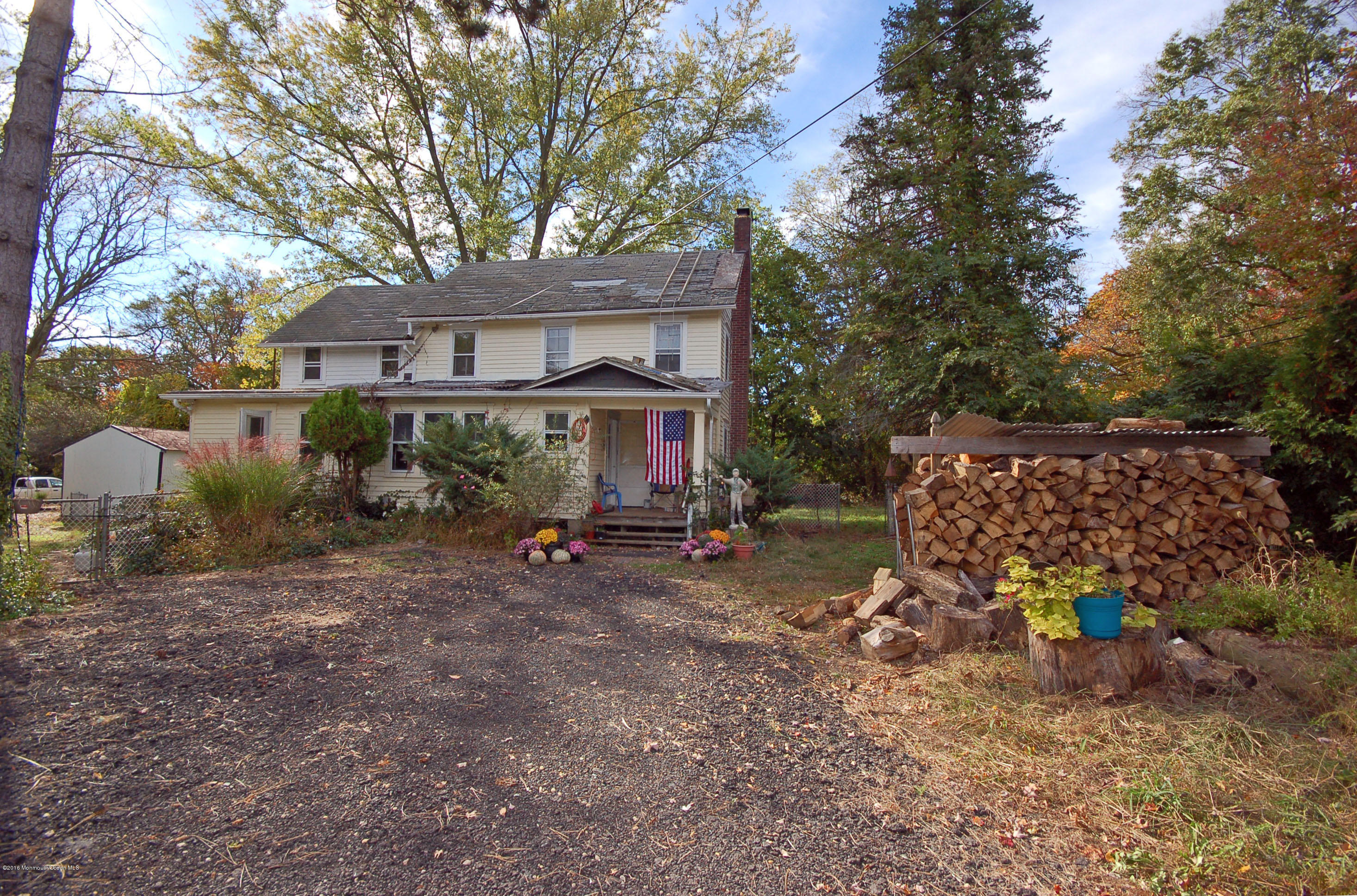 211 Bennett Road Freehold, NJ 07728 - Photo 3 of 25 DSC_1966