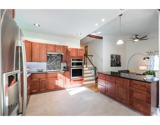 61 Wildwood Road Andover, MA 01810 - Photo 8 of 30 Gallery Image 8