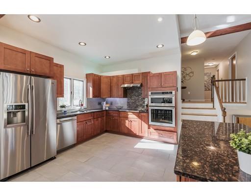 61 Wildwood Road Andover, MA 01810 - Photo 9 of 30 Gallery Image 9