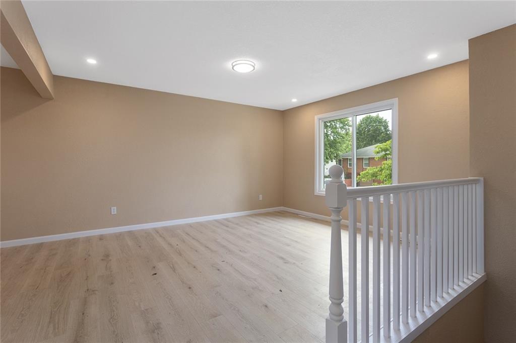 113 Southwest 21st Street Oak Grove, MO 64075 - Photo 4 of 20