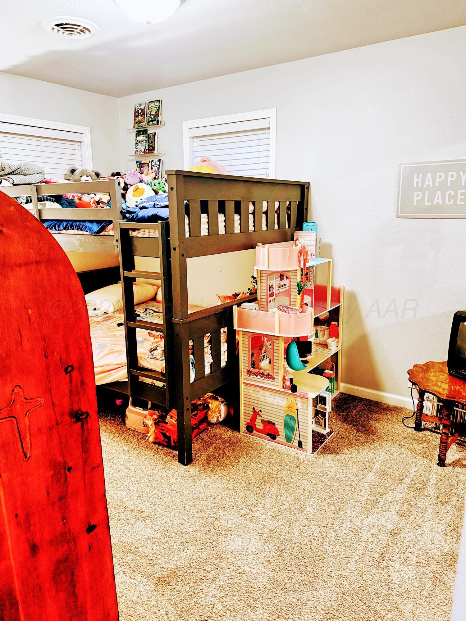 2105 Colgate Drive Perryton, TX 79070 - Photo 16 of 24 2105 Colgate bedroom