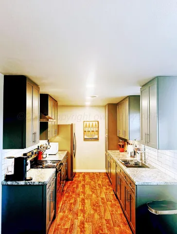 $147,900 | 2105 Colgate Drive, Perryton, TX 79070