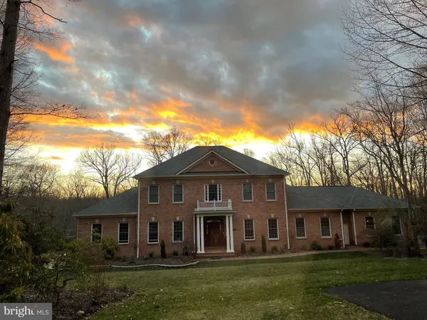 $1,988,000 | 12820 Dunvegan Drive, Clifton, VA 20124