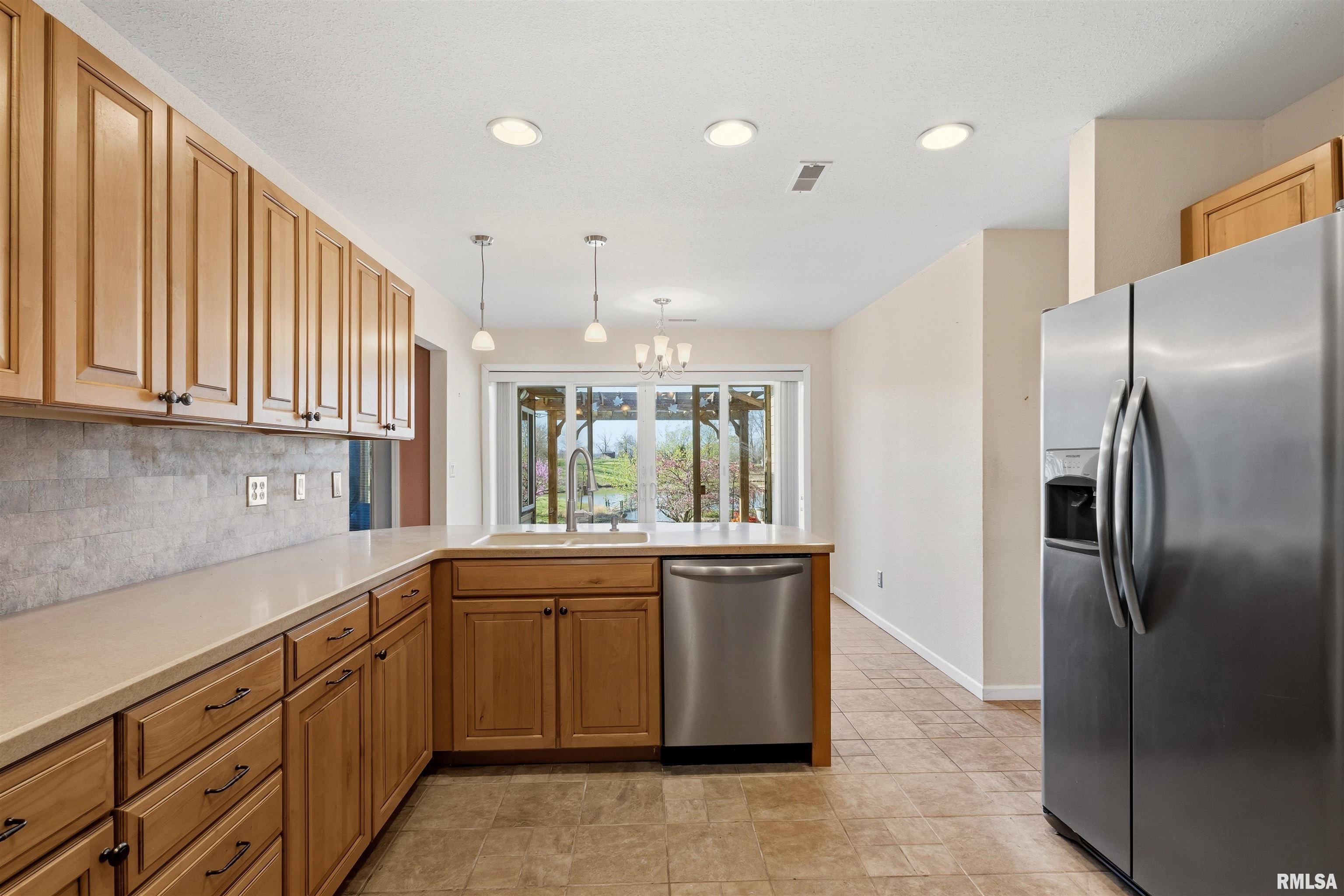 450 Spring Hill Lane Cobden, IL 62920 - Photo 12 of 38