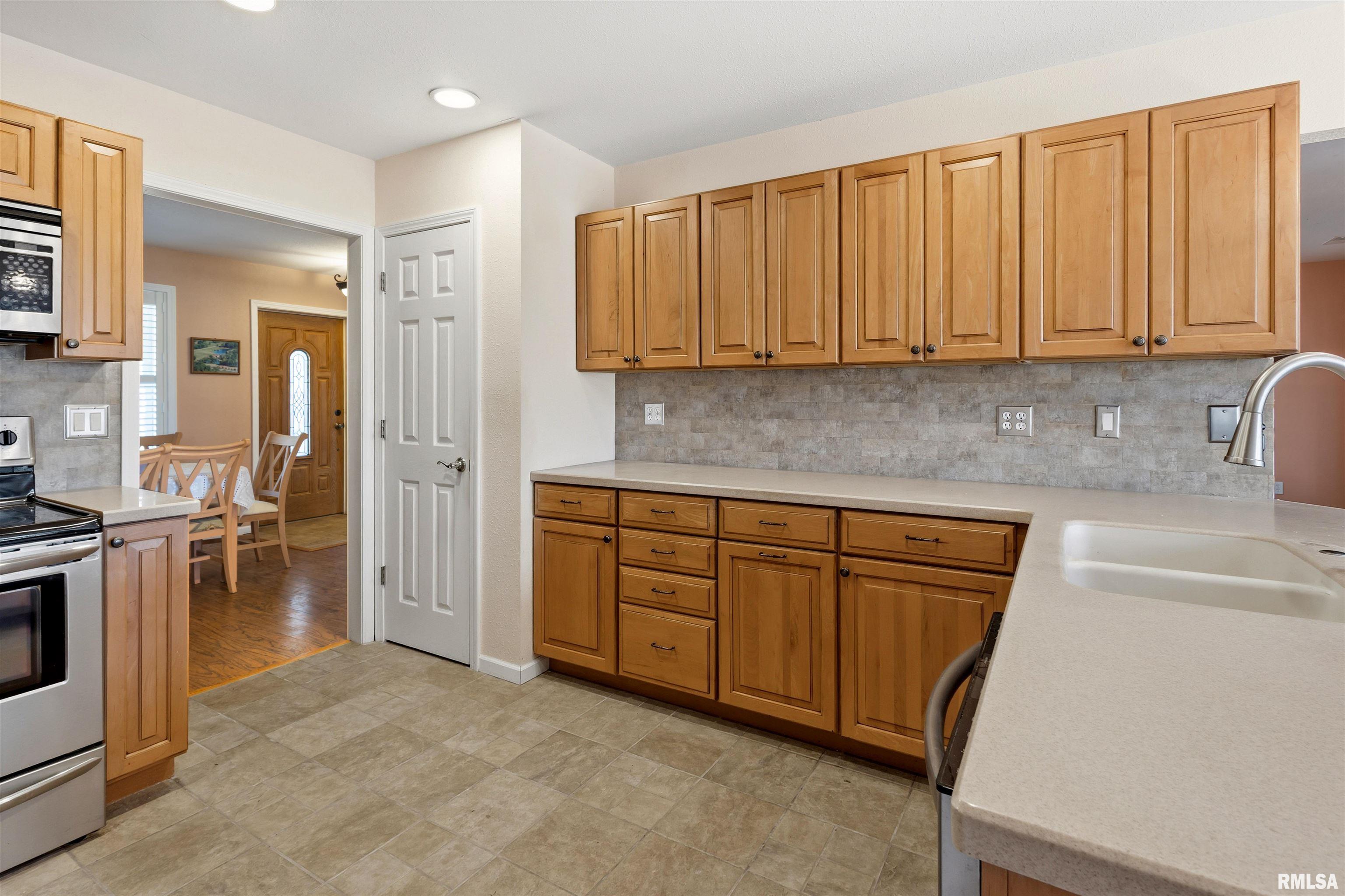 450 Spring Hill Lane Cobden, IL 62920 - Photo 13 of 38