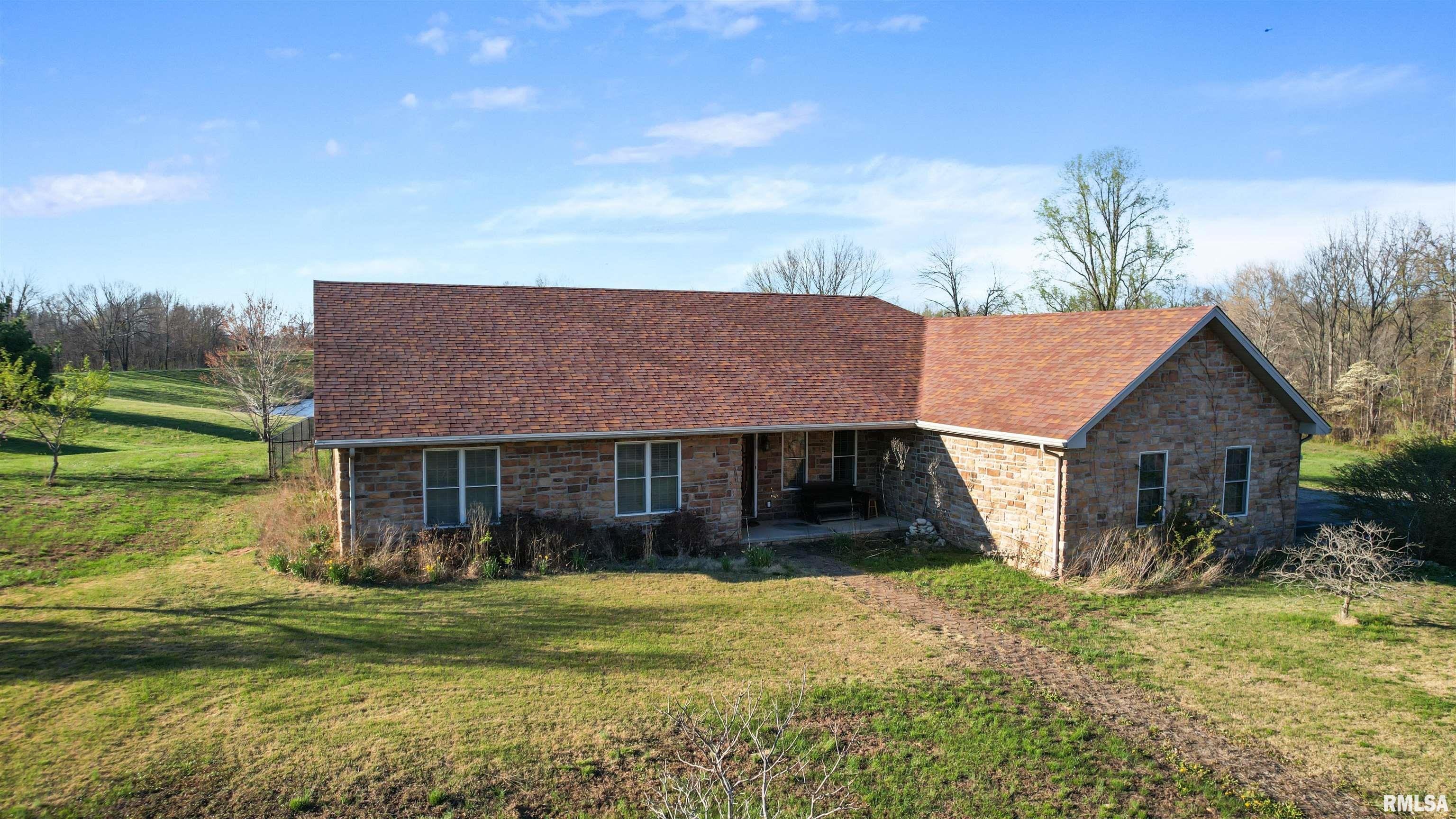 450 Spring Hill Lane Cobden, IL 62920 - Photo 2 of 38