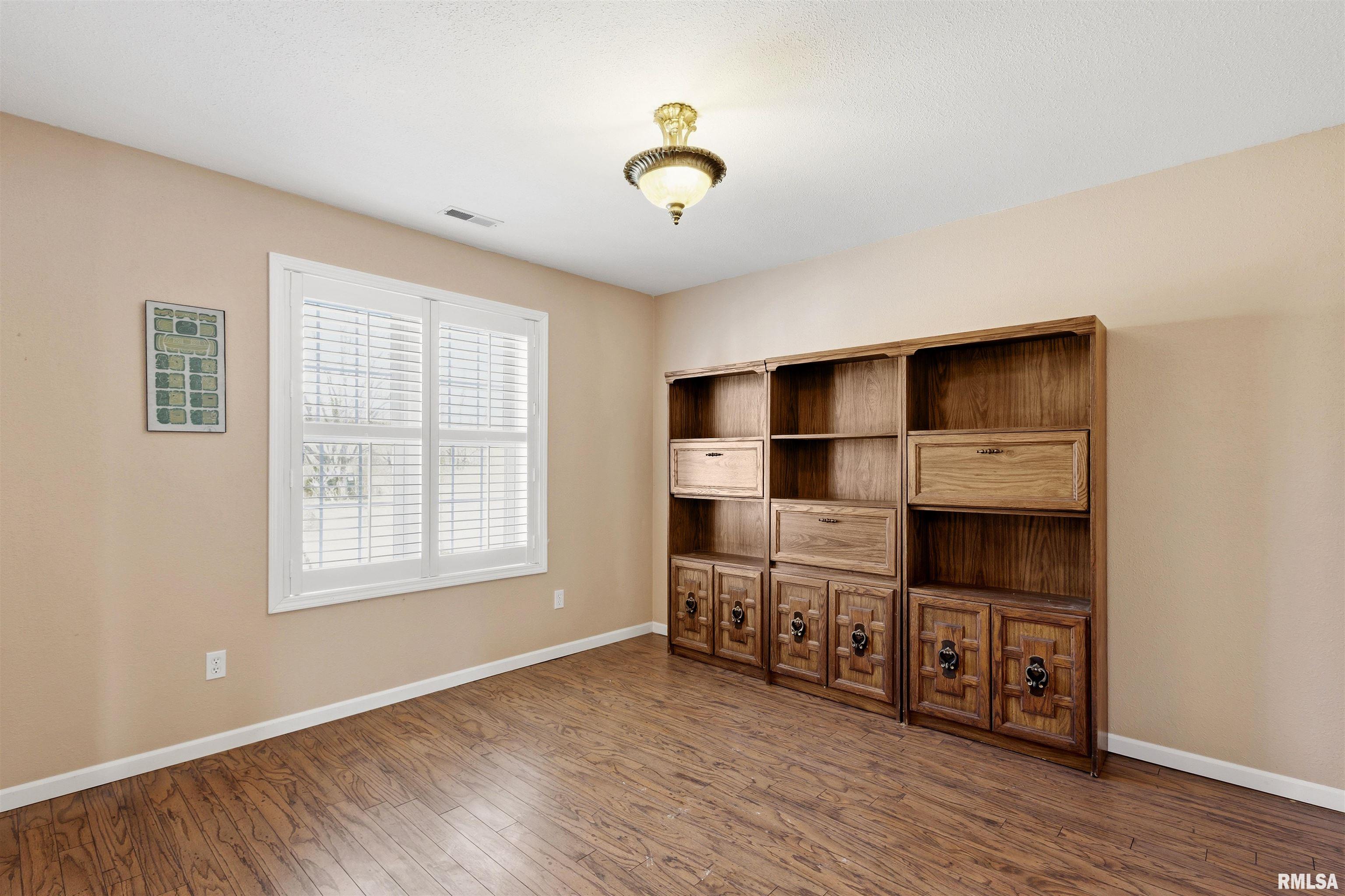 450 Spring Hill Lane Cobden, IL 62920 - Photo 7 of 38