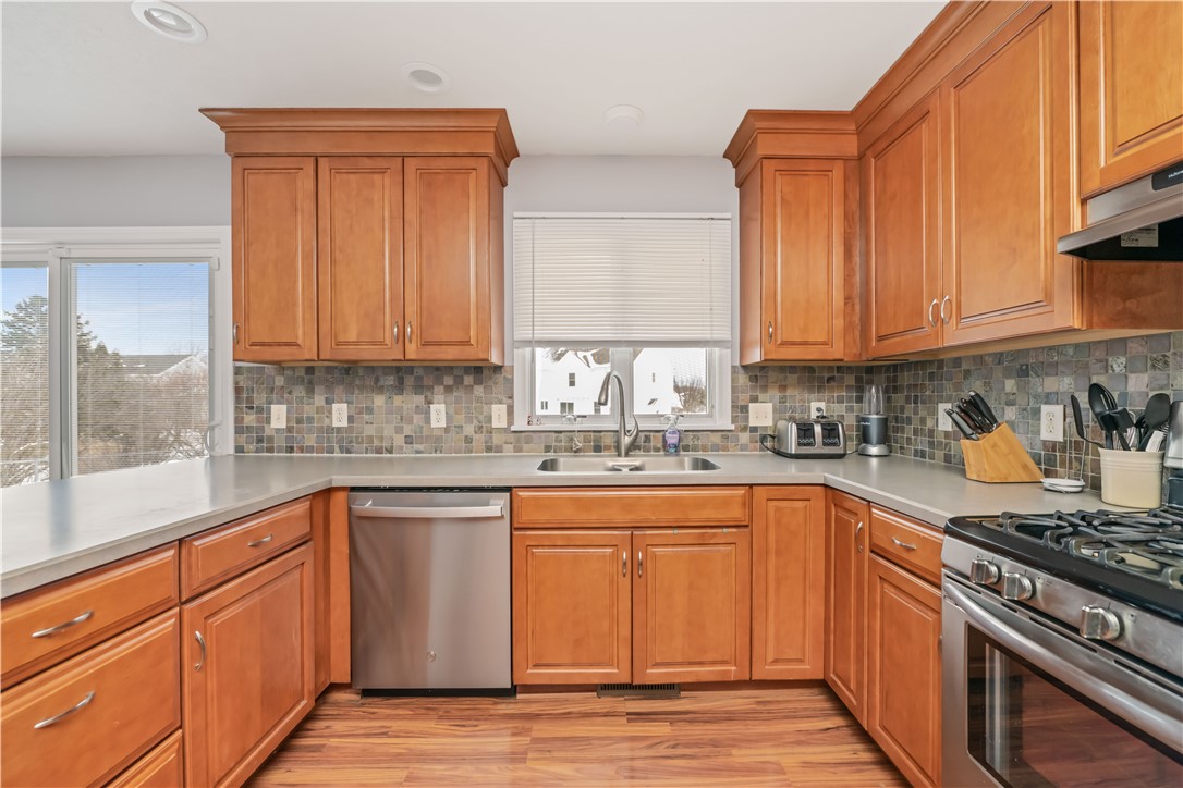 449 Old Country Road Greece, NY 14612 - Photo 17 of 50