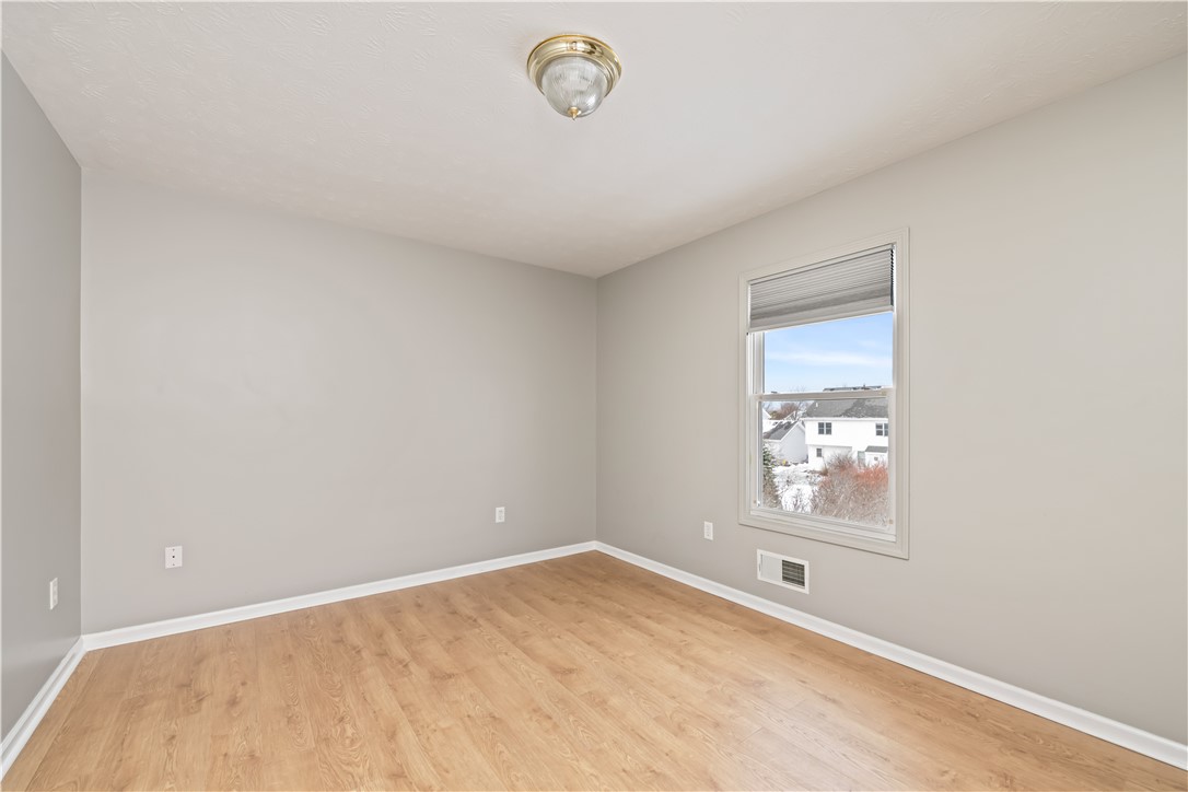 449 Old Country Road Greece, NY 14612 - Photo 25 of 50