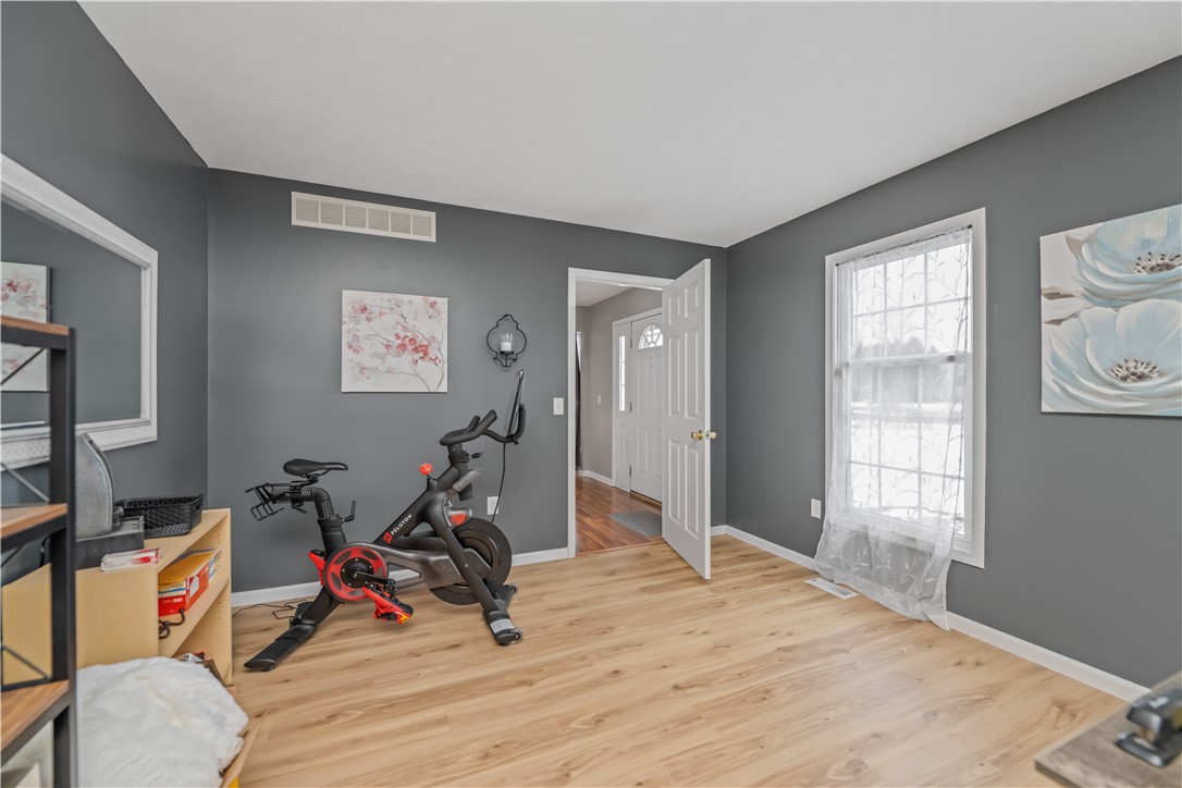 449 Old Country Road Greece, NY 14612 - Photo 6 of 50 First floor office