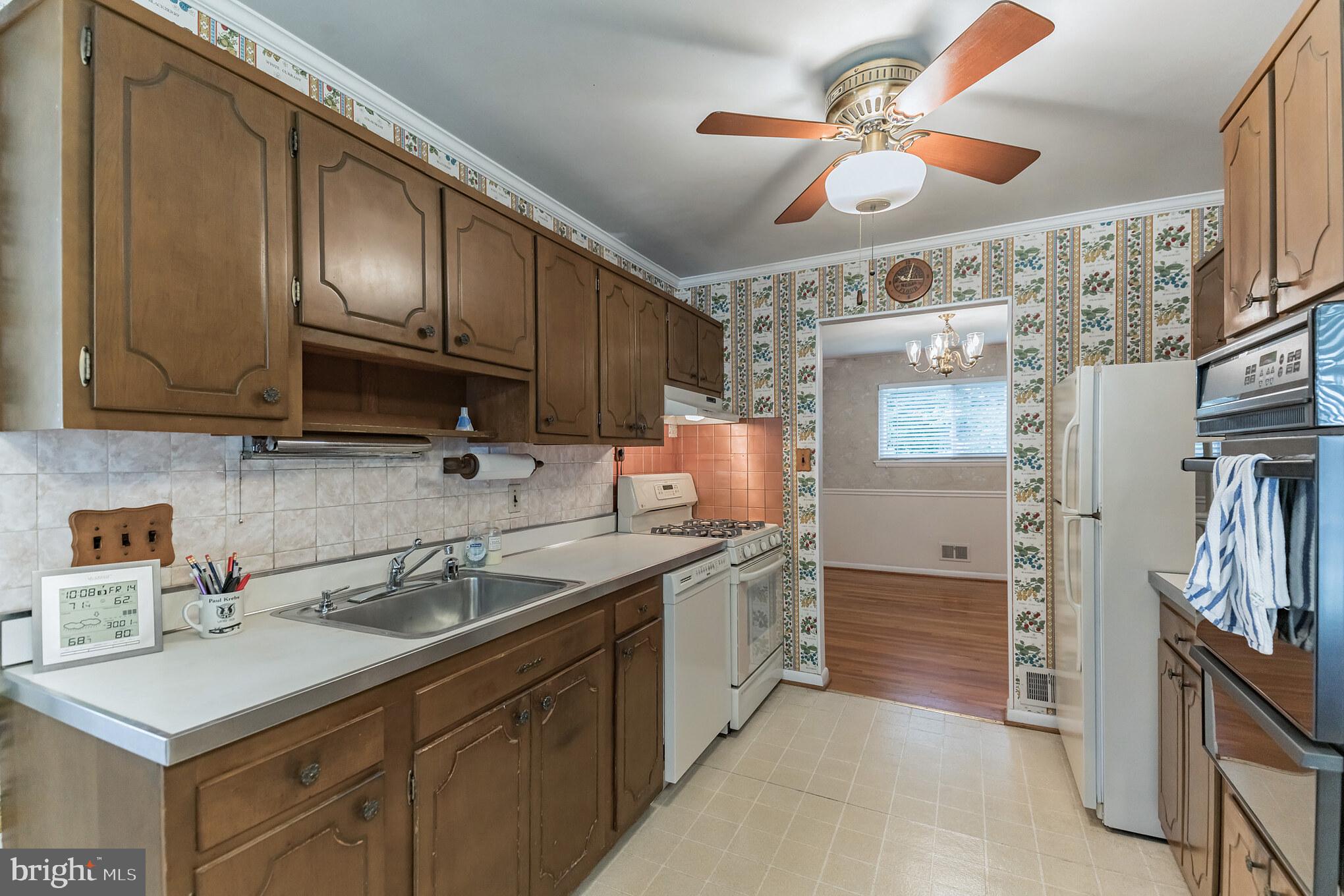 6303 Summerhill Road Temple Hills, MD 20748 - Photo 5 of 41 Gallery Image 5