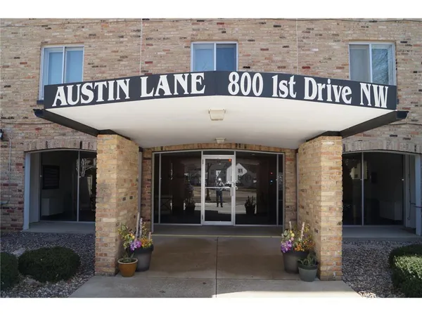 $134,900 | 800 1st Drive Northwest, Unit 102, Austin, MN 55912